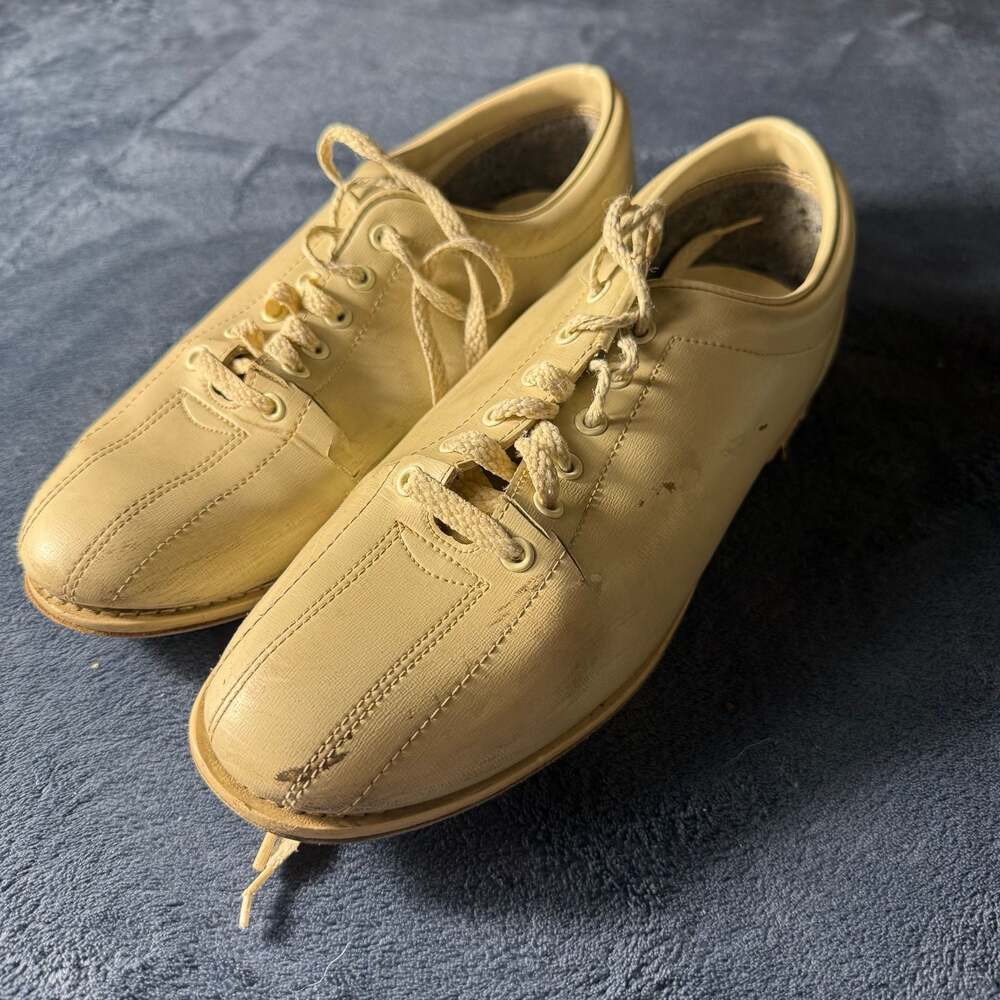 Vintage Endicott Johnson Cream Leather Bowling Shoes